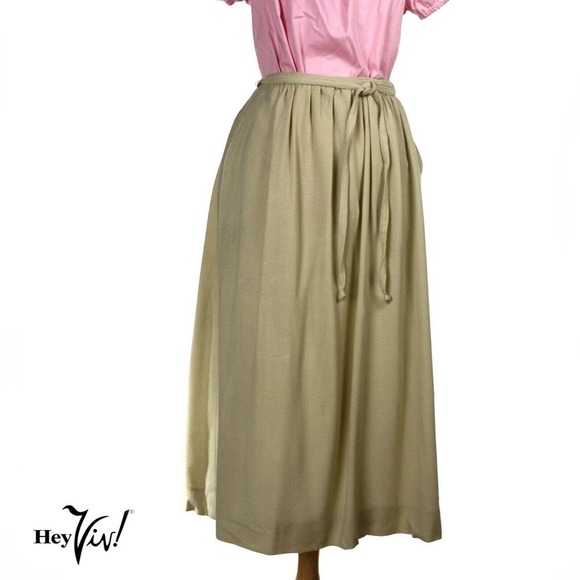 Vintage 70s Avanzara by Adrienne Vittadini Skirt Pale Green Wool 10 W28 -Hey Viv - Picture 2 of 7